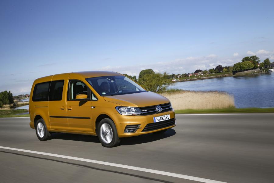  Volkswagen Caddy Maxi Highline BlueMotion TGI 2016 года  (WW) (фото 3 из 10)